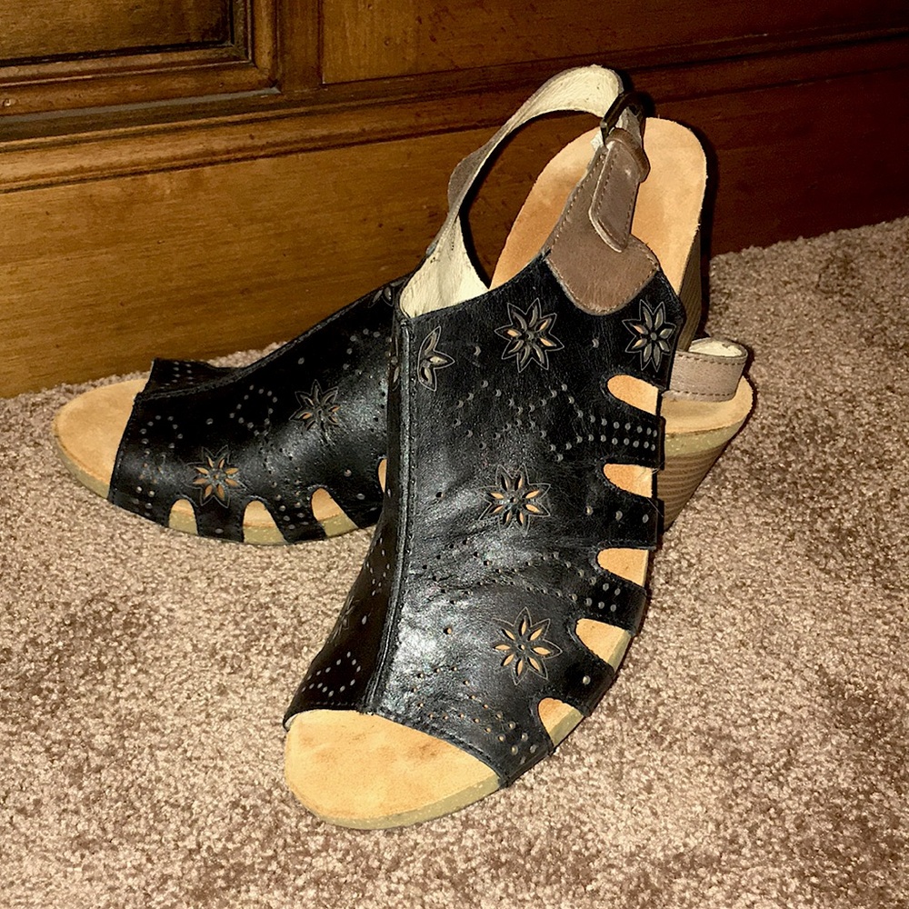 Black Heeled Sandals